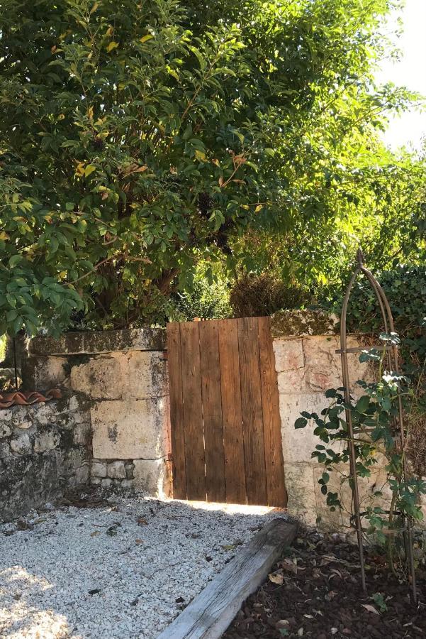 Les Ombrieres Bed & Breakfast Porcheresse Exterior foto